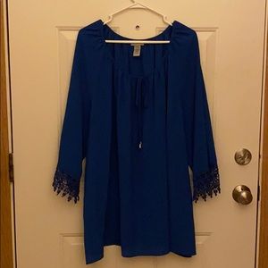 Beautiful Royal blue blouse 👚